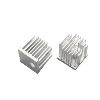 OEM / ODM Sink di calore per estrusione in alluminio Dissipazione del calore in argento