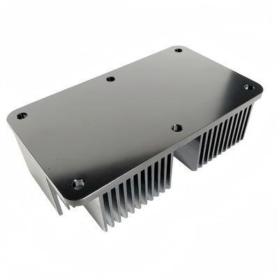 Parti e componenti di dissipatori di calore meccanici CNC di precisione versatile