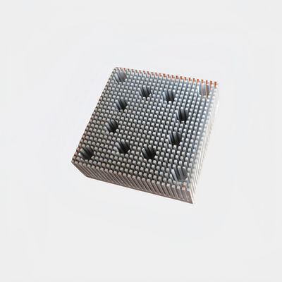 Dispositivo termico di forgiatura a freddo di alluminio leggero personalizzato