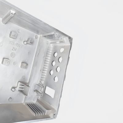 Alluminio argento cassa a fusione versatile progettazione per una forte resistenza alla corrosione