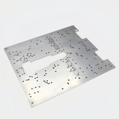 Pannello decorativo in alluminio anodizzato di precisione / pannello di interruttore in alluminio con resistenza agli urti migliorata