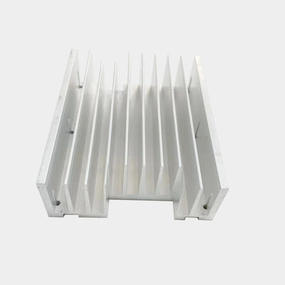 Parti di lavorazione CNC personalizzate Pinze di raffreddamento in alluminio lavorate a CNC 5 mm Altezza pinne 2 mm Tonno pinne