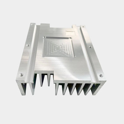 Parti di lavorazione CNC personalizzate Pinze di raffreddamento in alluminio lavorate a CNC 5 mm Altezza pinne 2 mm Tonno pinne