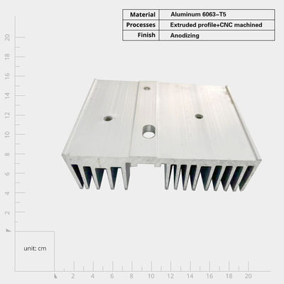Dispositivo termico a profilo di alluminio resistente alla corrosione Dispositivo termico ad estrusione di alluminio con efficiente dissipazione del calore